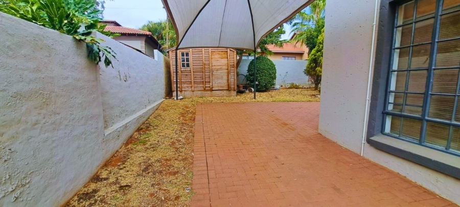 3 Bedroom Property for Sale in Safari Gardens North West